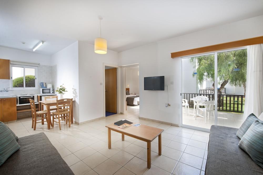 Akti Hotel&village 4*